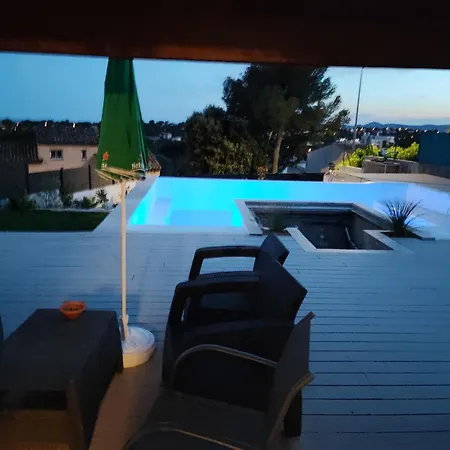 Avec Piscine Chauffee 4 Chambres Proche Des Plages *